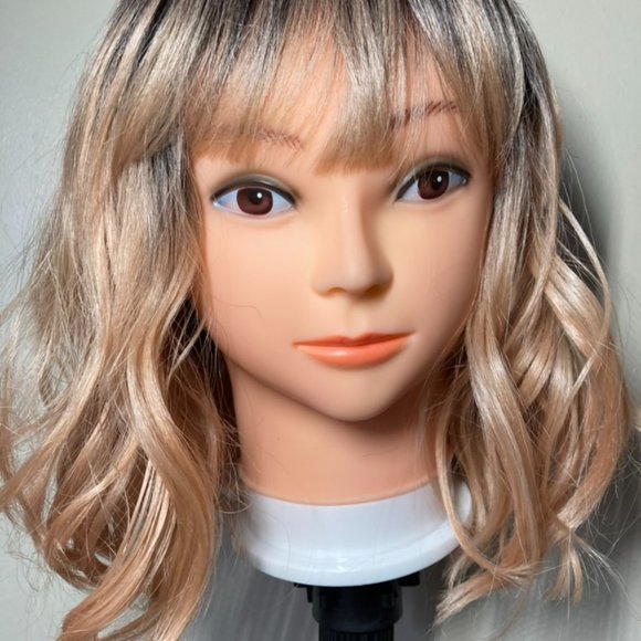 Peach Wig with Air Bangs - Picture 9 of 12